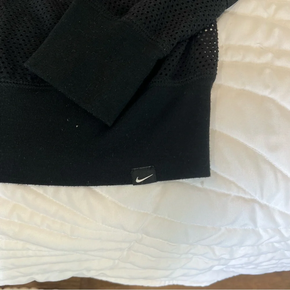 Nike Black Mesh Hoodie with White Logo on Chest Size L - Picture 4 of 7